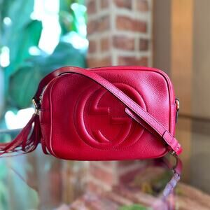 GUCCI Soho Disco Small Leather Crossbody Bag